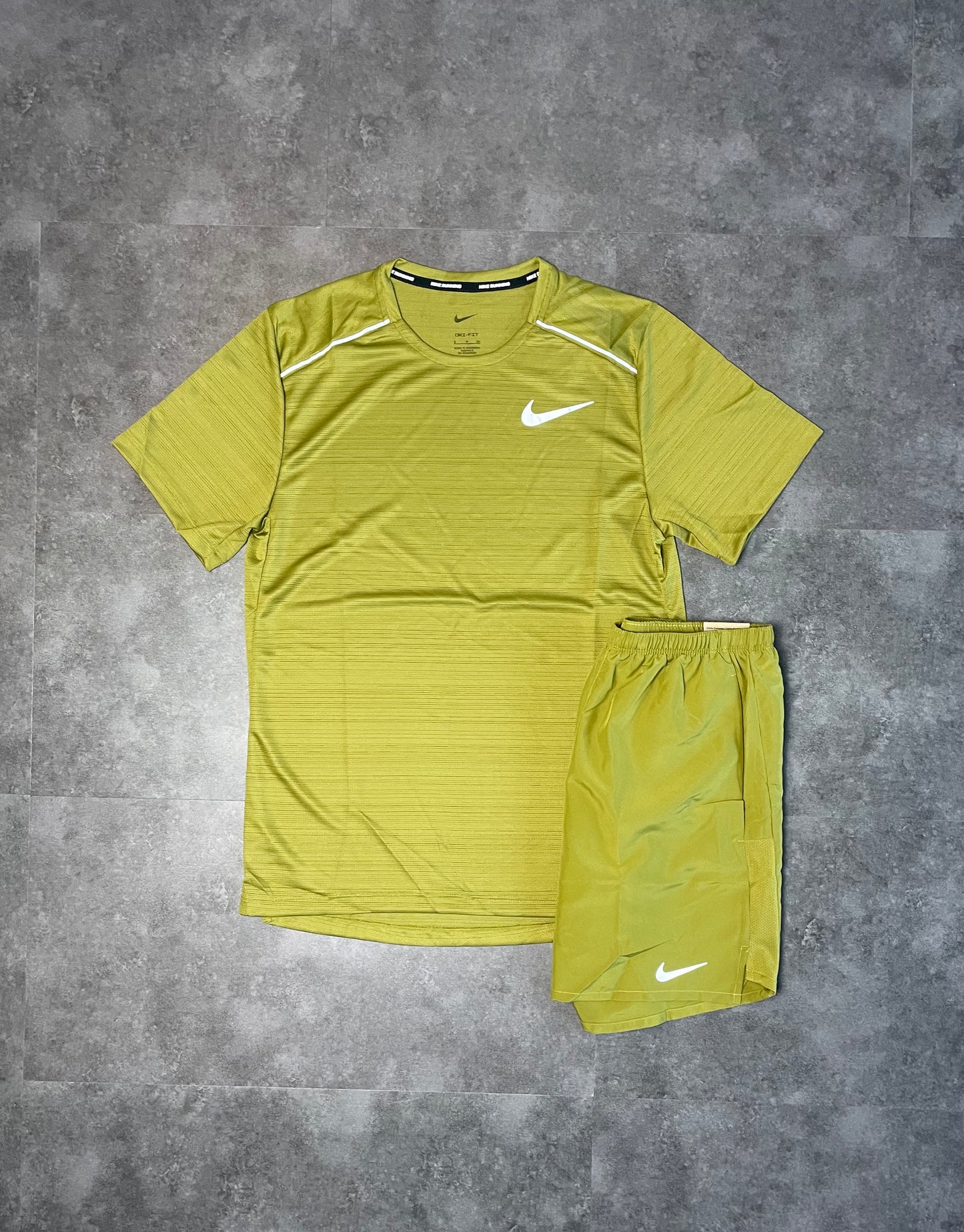 NIKE MILER 1.0 - PACIFIC MOSS