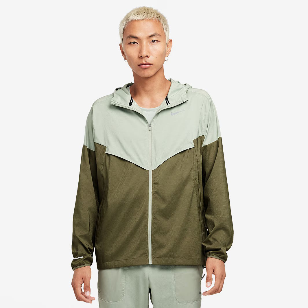 NIKE UV WINDRUNNER - JADE HORIZON