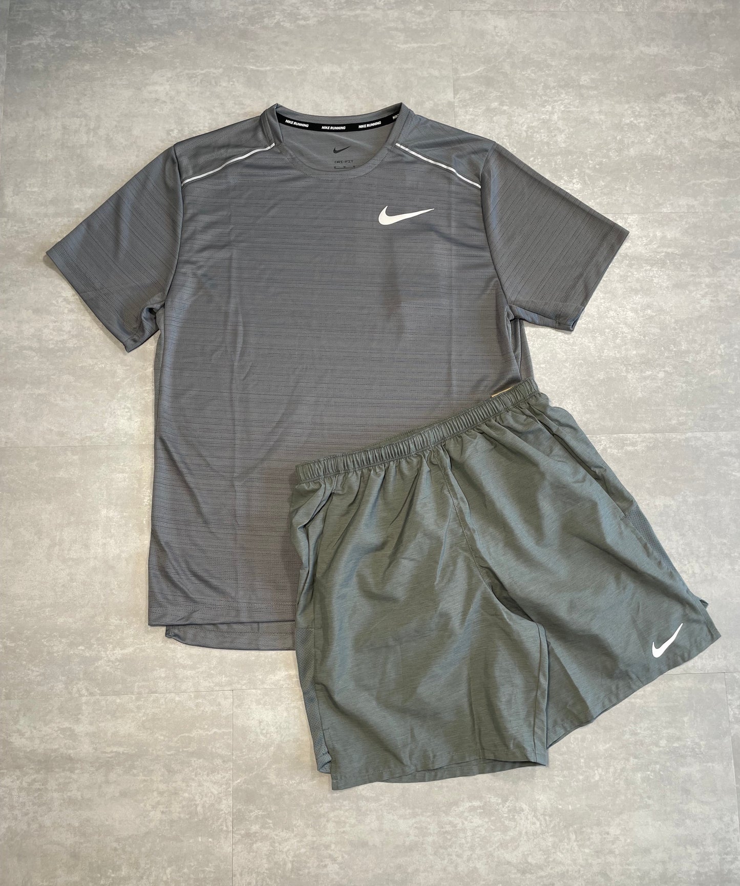 NIKE MILER 1.0 - GREY