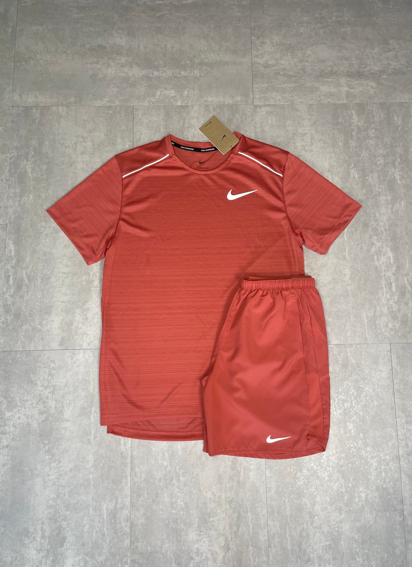 NIKE MILER 1.0 - ADOBE