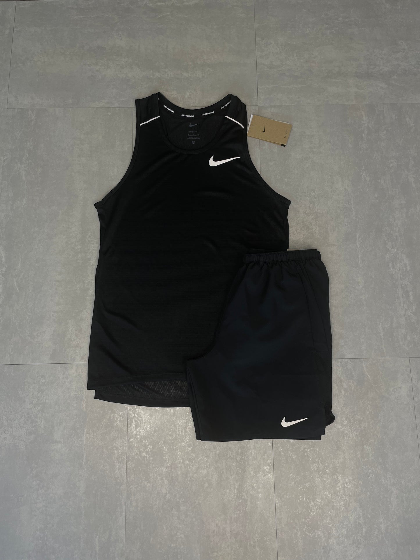 NIKE MILER 1.0 VEST - BLACK