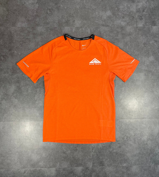 NIKE TRAIL 'SOLAR CHASE' DRI-FIT TOP