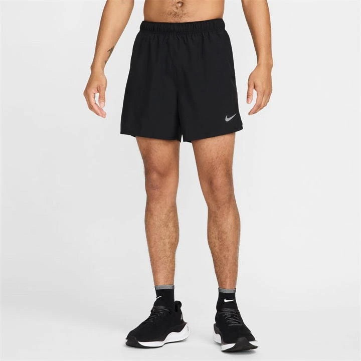 NIKE CHALLENGER 5" SHORTS - BLACK