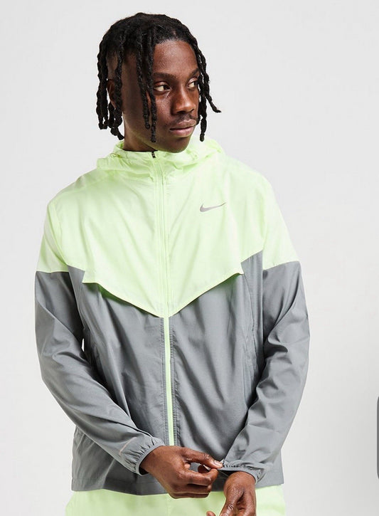 NIKE IMPOSSIBLY LIGHT WINDRUNNER - BARELY VOLT
